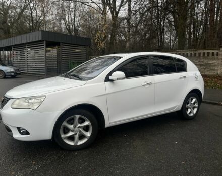 Білий Джилі Емгранд, об'ємом двигуна 1.8 л та пробігом 146 тис. км за 3399 $, фото 1 на Automoto.ua