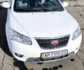 Белый Джили Эмгранд, объемом двигателя 1.8 л и пробегом 74 тыс. км за 5400 $, фото 1 на Automoto.ua