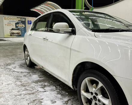 Белый Джили Эмгранд, объемом двигателя 1.79 л и пробегом 193 тыс. км за 4500 $, фото 6 на Automoto.ua