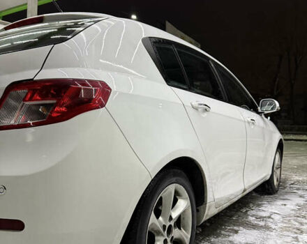 Белый Джили Эмгранд, объемом двигателя 1.79 л и пробегом 193 тыс. км за 4500 $, фото 9 на Automoto.ua