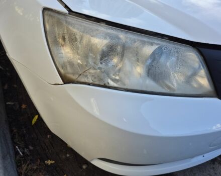 Белый Джили Эмгранд, объемом двигателя 1.8 л и пробегом 198 тыс. км за 3333 $, фото 12 на Automoto.ua