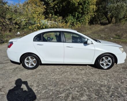 Белый Джили Эмгранд, объемом двигателя 1.8 л и пробегом 198 тыс. км за 3333 $, фото 2 на Automoto.ua