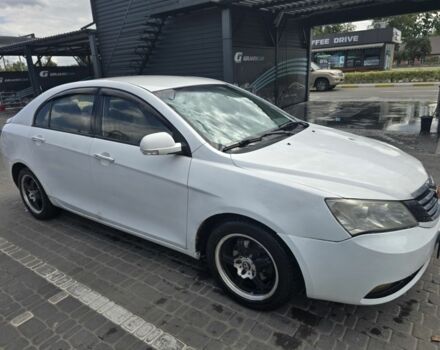 Белый Джили Эмгранд, объемом двигателя 1.8 л и пробегом 287 тыс. км за 2700 $, фото 2 на Automoto.ua