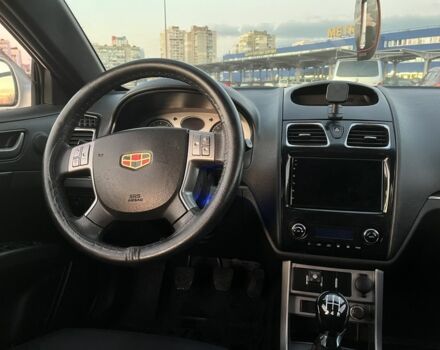 Белый Джили Эмгранд, объемом двигателя 1.8 л и пробегом 146 тыс. км за 4500 $, фото 9 на Automoto.ua