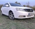 Белый Джили Эмгранд, объемом двигателя 1.8 л и пробегом 170 тыс. км за 3000 $, фото 1 на Automoto.ua