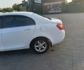 Белый Джили Эмгранд, объемом двигателя 1.8 л и пробегом 163 тыс. км за 5000 $, фото 3 на Automoto.ua
