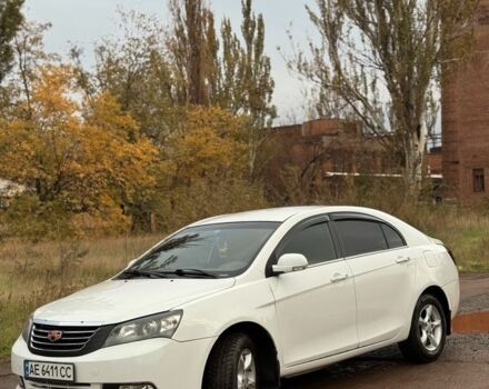 Джили Эмгранд 2013 в Кривом Роге на Automoto.ua Белый Джили Эмгранд, объемом двигателя 1.8 л и пробегом 234 тыс. км за 4000 $, фото 1 на Automoto.ua