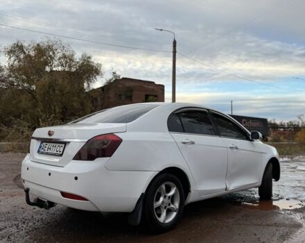 Джили Эмгранд 2013 в Кривом Роге на Automoto.ua Белый Джили Эмгранд, объемом двигателя 1.8 л и пробегом 234 тыс. км за 4000 $, фото 5 на Automoto.ua