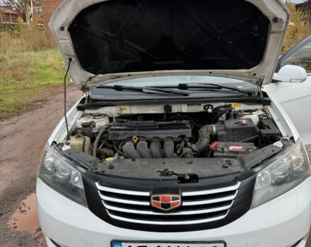 Джили Эмгранд 2013 в Кривом Роге на Automoto.ua Белый Джили Эмгранд, объемом двигателя 1.8 л и пробегом 234 тыс. км за 4000 $, фото 10 на Automoto.ua