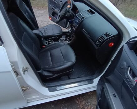 Білий Джилі Емгранд, об'ємом двигуна 1.8 л та пробігом 219 тис. км за 4200 $, фото 12 на Automoto.ua