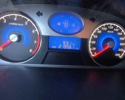 Білий Джилі Емгранд, об'ємом двигуна 1.8 л та пробігом 219 тис. км за 4200 $, фото 11 на Automoto.ua