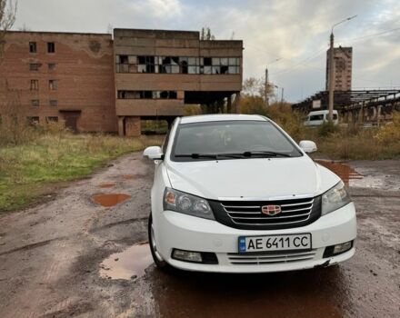 Джили Эмгранд 2013 в Кривом Роге на Automoto.ua Белый Джили Эмгранд, объемом двигателя 1.8 л и пробегом 234 тыс. км за 4000 $, фото 9 на Automoto.ua