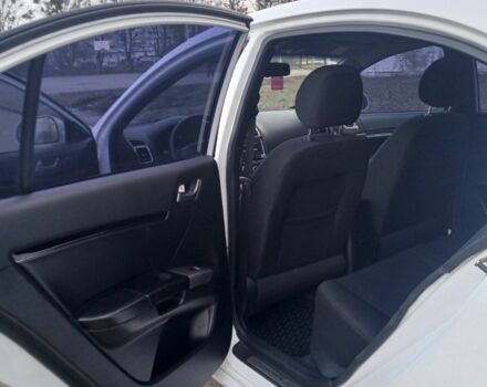 Білий Джилі Емгранд, об'ємом двигуна 1.8 л та пробігом 69 тис. км за 4800 $, фото 10 на Automoto.ua