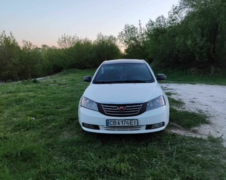 Белый Джили Эмгранд, объемом двигателя 1.8 л и пробегом 123 тыс. км за 4350 $, фото 2 на Automoto.ua