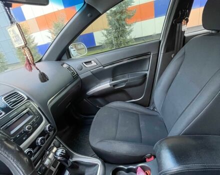 Білий Джилі Емгранд, об'ємом двигуна 1.8 л та пробігом 160 тис. км за 4700 $, фото 8 на Automoto.ua