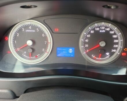 Білий Джилі Емгранд, об'ємом двигуна 2 л та пробігом 83 тис. км за 4370 $, фото 5 на Automoto.ua