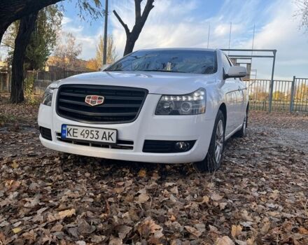 Белый Джили Эмгранд, объемом двигателя 2 л и пробегом 131 тыс. км за 5150 $, фото 1 на Automoto.ua