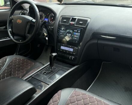 Белый Джили Эмгранд, объемом двигателя 2.4 л и пробегом 250 тыс. км за 4850 $, фото 4 на Automoto.ua