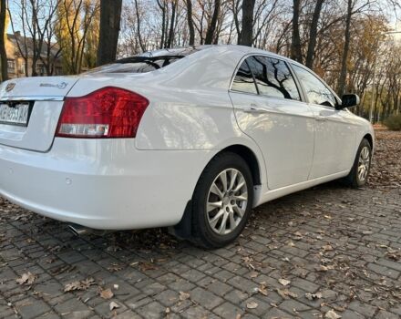 Белый Джили Эмгранд, объемом двигателя 2 л и пробегом 131 тыс. км за 5150 $, фото 3 на Automoto.ua