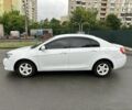Белый Джили Эмгранд, объемом двигателя 1.5 л и пробегом 205 тыс. км за 3800 $, фото 4 на Automoto.ua