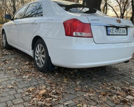 Белый Джили Эмгранд, объемом двигателя 2 л и пробегом 131 тыс. км за 5150 $, фото 2 на Automoto.ua