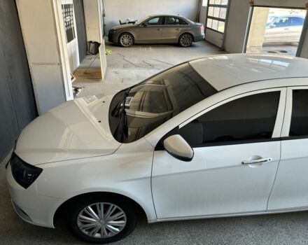 Білий Джилі Емгранд, об'ємом двигуна 1.5 л та пробігом 96 тис. км за 4300 $, фото 1 на Automoto.ua