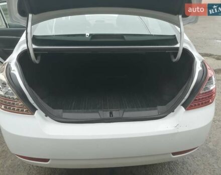 Белый Джили Эмгранд, объемом двигателя 1.79 л и пробегом 108 тыс. км за 6000 $, фото 8 на Automoto.ua