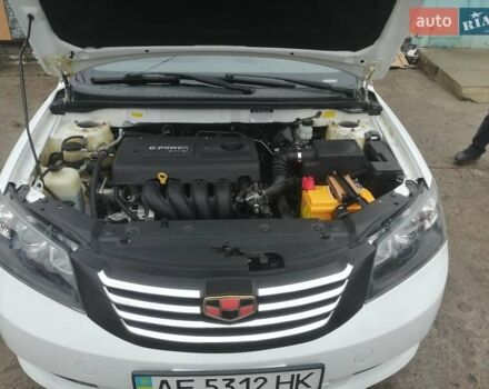 Белый Джили Эмгранд, объемом двигателя 1.79 л и пробегом 108 тыс. км за 6000 $, фото 2 на Automoto.ua