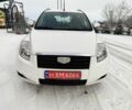 Белый Джили Эмгранд, объемом двигателя 2 л и пробегом 182 тыс. км за 4500 $, фото 2 на Automoto.ua