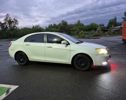 Белый Джили Эмгранд, объемом двигателя 1.8 л и пробегом 2 тыс. км за 4000 $, фото 12 на Automoto.ua