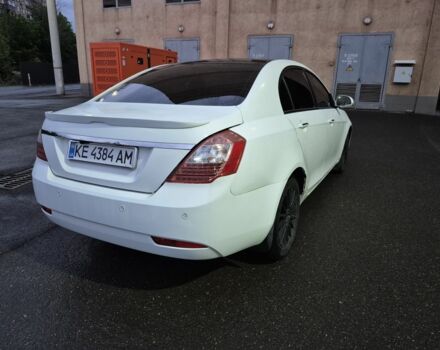 Белый Джили Эмгранд, объемом двигателя 1.8 л и пробегом 2 тыс. км за 4000 $, фото 10 на Automoto.ua