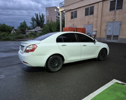 Белый Джили Эмгранд, объемом двигателя 1.8 л и пробегом 2 тыс. км за 4000 $, фото 14 на Automoto.ua