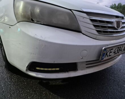 Белый Джили Эмгранд, объемом двигателя 1.8 л и пробегом 2 тыс. км за 4000 $, фото 7 на Automoto.ua