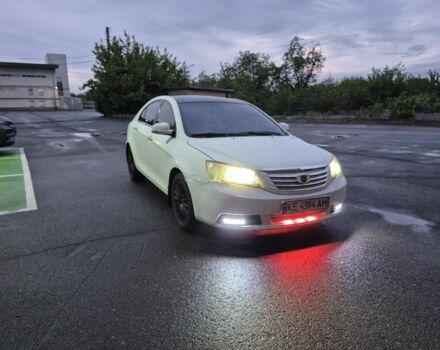 Белый Джили Эмгранд, объемом двигателя 1.8 л и пробегом 2 тыс. км за 4000 $, фото 1 на Automoto.ua