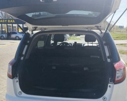 Джили Эмгранд 2014 в Кривом Роге на Automoto.ua Белый Джили Эмгранд, объемом двигателя 1.8 л и пробегом 101 тыс. км за 4999 $, фото 3 на Automoto.ua