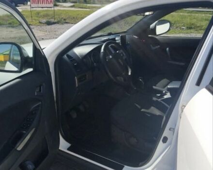 Джили Эмгранд 2014 в Кривом Роге на Automoto.ua Белый Джили Эмгранд, объемом двигателя 1.8 л и пробегом 101 тыс. км за 4999 $, фото 5 на Automoto.ua