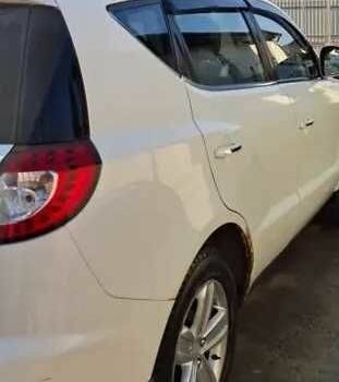 Білий Джилі Емгранд, об'ємом двигуна 1.78 л та пробігом 65 тис. км за 5600 $, фото 3 на Automoto.ua