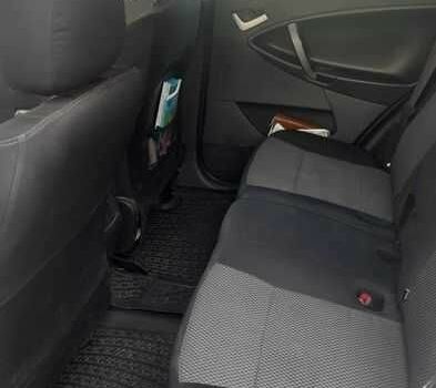 Білий Джилі Емгранд, об'ємом двигуна 1.78 л та пробігом 65 тис. км за 5600 $, фото 8 на Automoto.ua