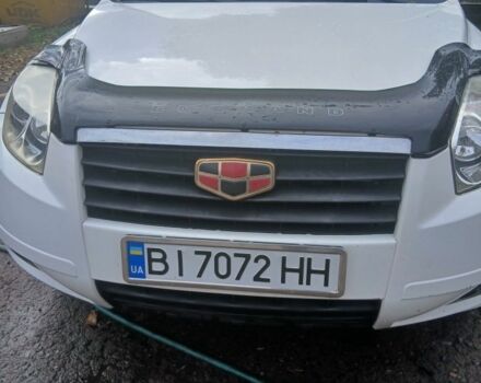 Белый Джили Эмгранд, объемом двигателя 2 л и пробегом 127 тыс. км за 5300 $, фото 1 на Automoto.ua