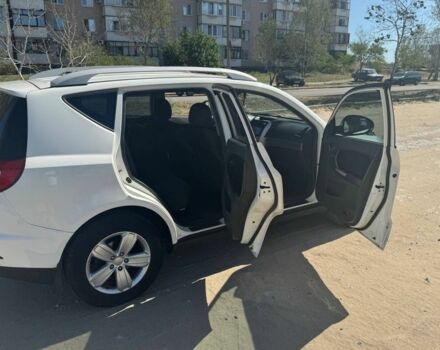 Джили Эмгранд 2014 в Запорожье на Automoto.ua Белый Джили Эмгранд, объемом двигателя 2.4 л и пробегом 125 тыс. км за 6100 $, фото 9 на Automoto.ua