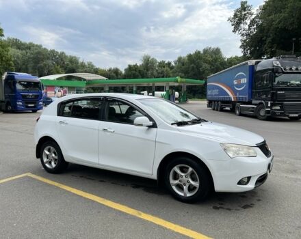 Білий Джилі Емгранд, об'ємом двигуна 1.8 л та пробігом 155 тис. км за 3900 $, фото 1 на Automoto.ua