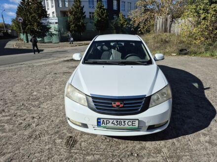 Белый Джили Эмгранд, объемом двигателя 1.8 л и пробегом 198 тыс. км за 3333 $, фото 1 на Automoto.ua