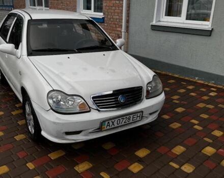 Белый Джили Эмгранд, объемом двигателя 1.5 л и пробегом 106 тыс. км за 1500 $, фото 1 на Automoto.ua