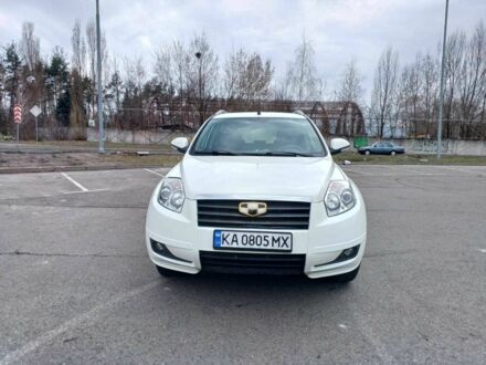 Джилі Емгранд 2013 у Києві на Automoto.ua Білий Джилі Емгранд, об'ємом двигуна 2.4 л та пробігом 99 тис. км за 7200 $, фото 1 на Automoto.ua