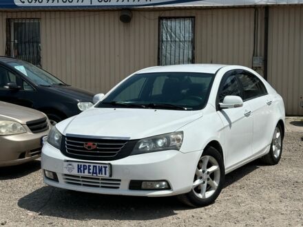 Джили Эмгранд 2013 в Кривом Роге на Automoto.ua Белый Джили Эмгранд, объемом двигателя 1.8 л и пробегом 178 тыс. км за 5250 $, фото 1 на Automoto.ua