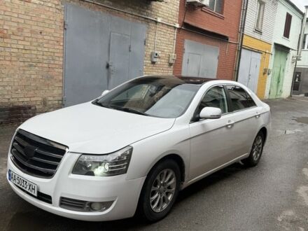 Білий Джилі Емгранд, об'ємом двигуна 2.4 л та пробігом 250 тис. км за 4850 $, фото 1 на Automoto.ua