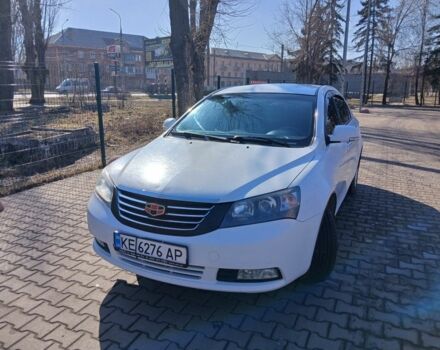 Белый Джили Эмгранд, объемом двигателя 1.8 л и пробегом 87 тыс. км за 5000 $, фото 1 на Automoto.ua