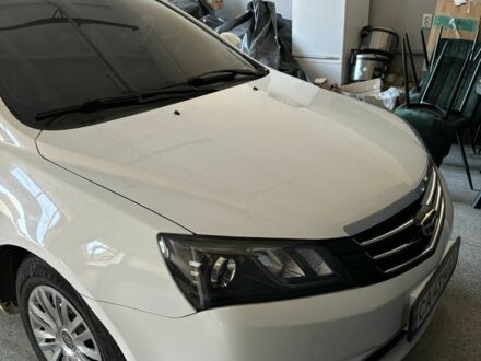 Белый Джили Эмгранд, объемом двигателя 1.5 л и пробегом 96 тыс. км за 4300 $, фото 1 на Automoto.ua