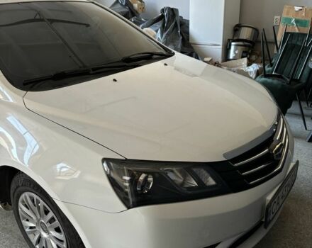 Белый Джили Эмгранд, объемом двигателя 1.5 л и пробегом 96 тыс. км за 4300 $, фото 1 на Automoto.ua