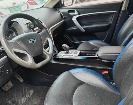 Білий Джилі Емгранд, об'ємом двигуна 1 л та пробігом 15 тис. км за 9000 $, фото 1 на Automoto.ua